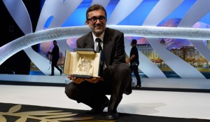 El director turco Nuri Bilge Ceylan con la Palma de Oro