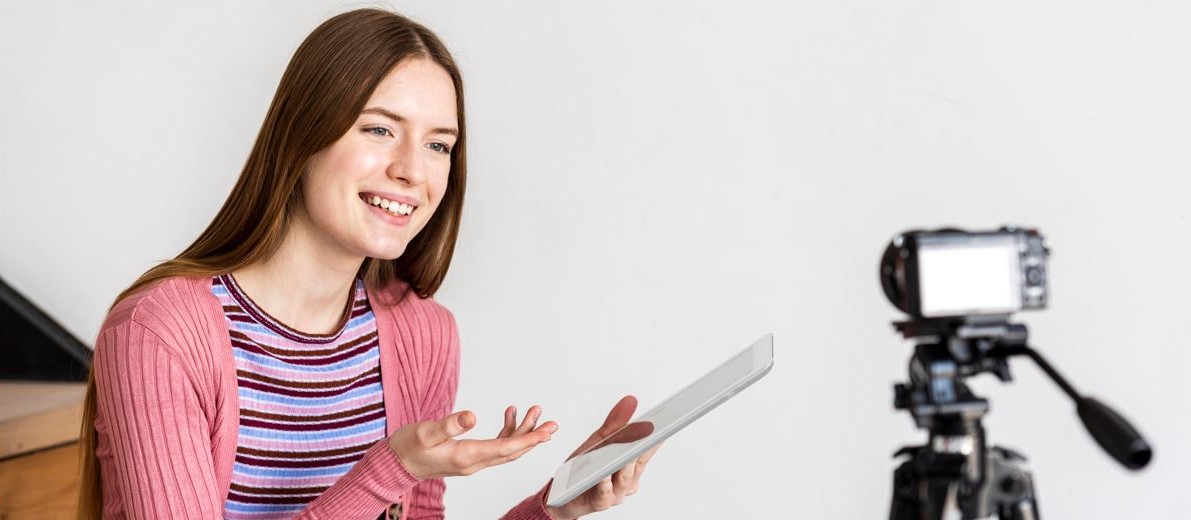 Blogger usando tableta 
