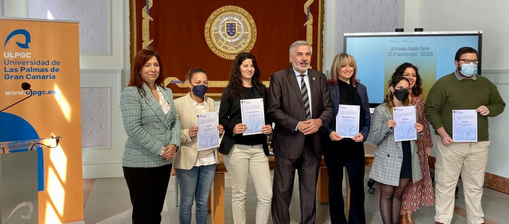 Foto de grupo de las personas premiadas
